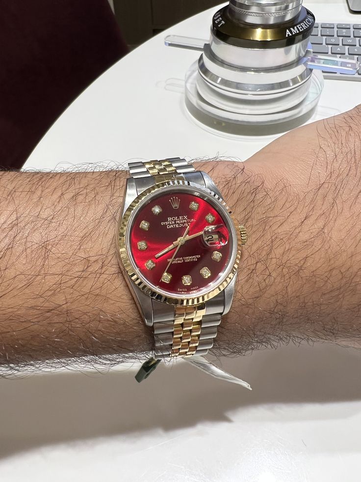 🔥 Red Dial Rolex | Skeleton Back | Automatic | 30% OFF