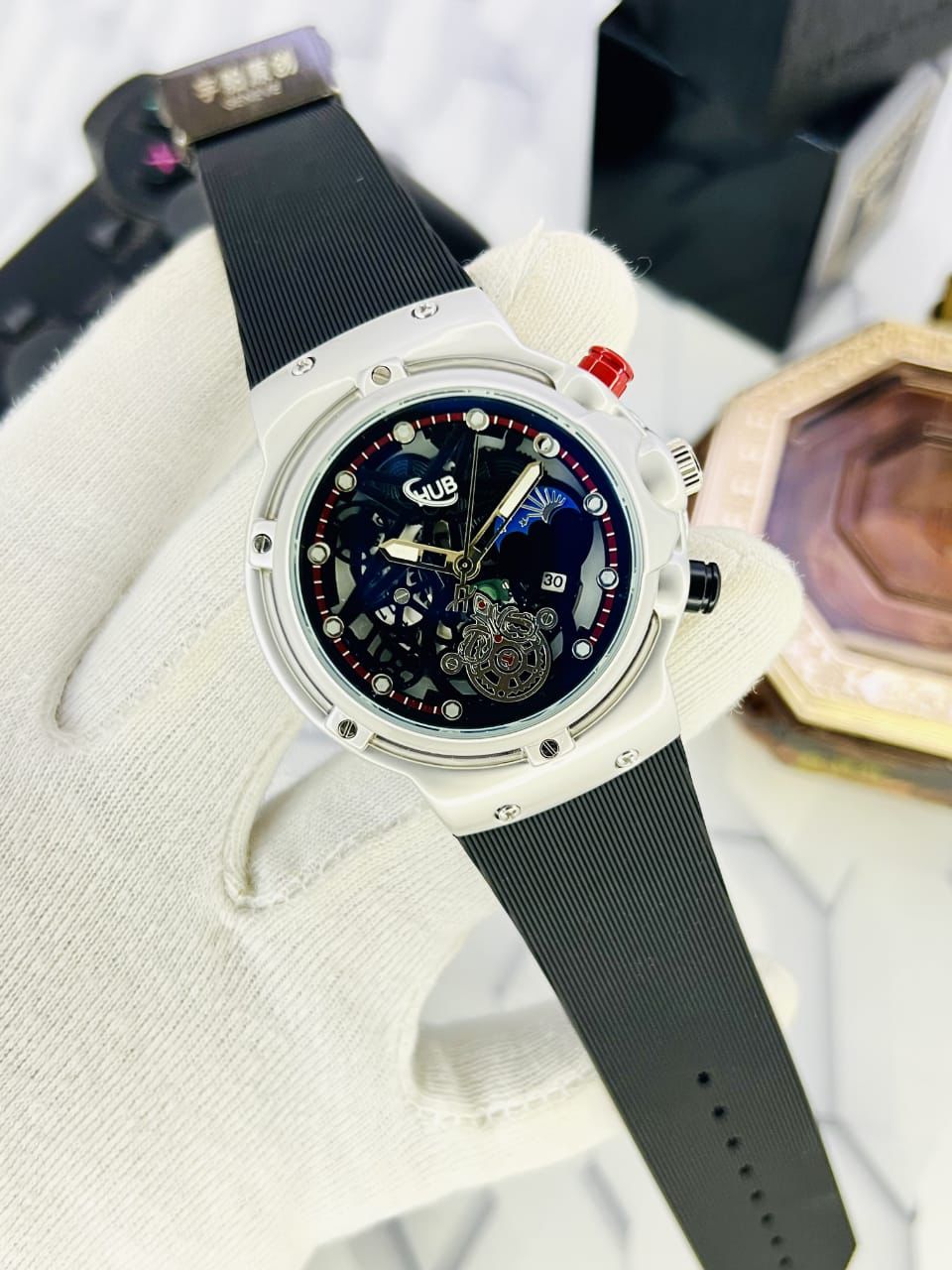 🚀 Luxury Meets Affordability – Hublot Watches at 40% OFF!