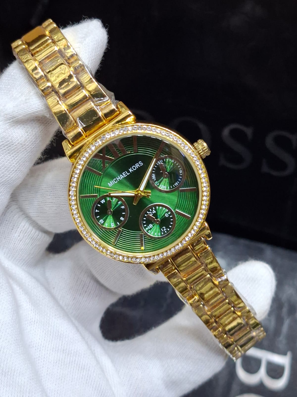 ⌚ Michael Kors Women’s Watch – Elegance Redefined | 30% OFF!